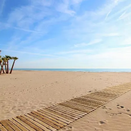 Gorgeous In Canet Den Berenguer